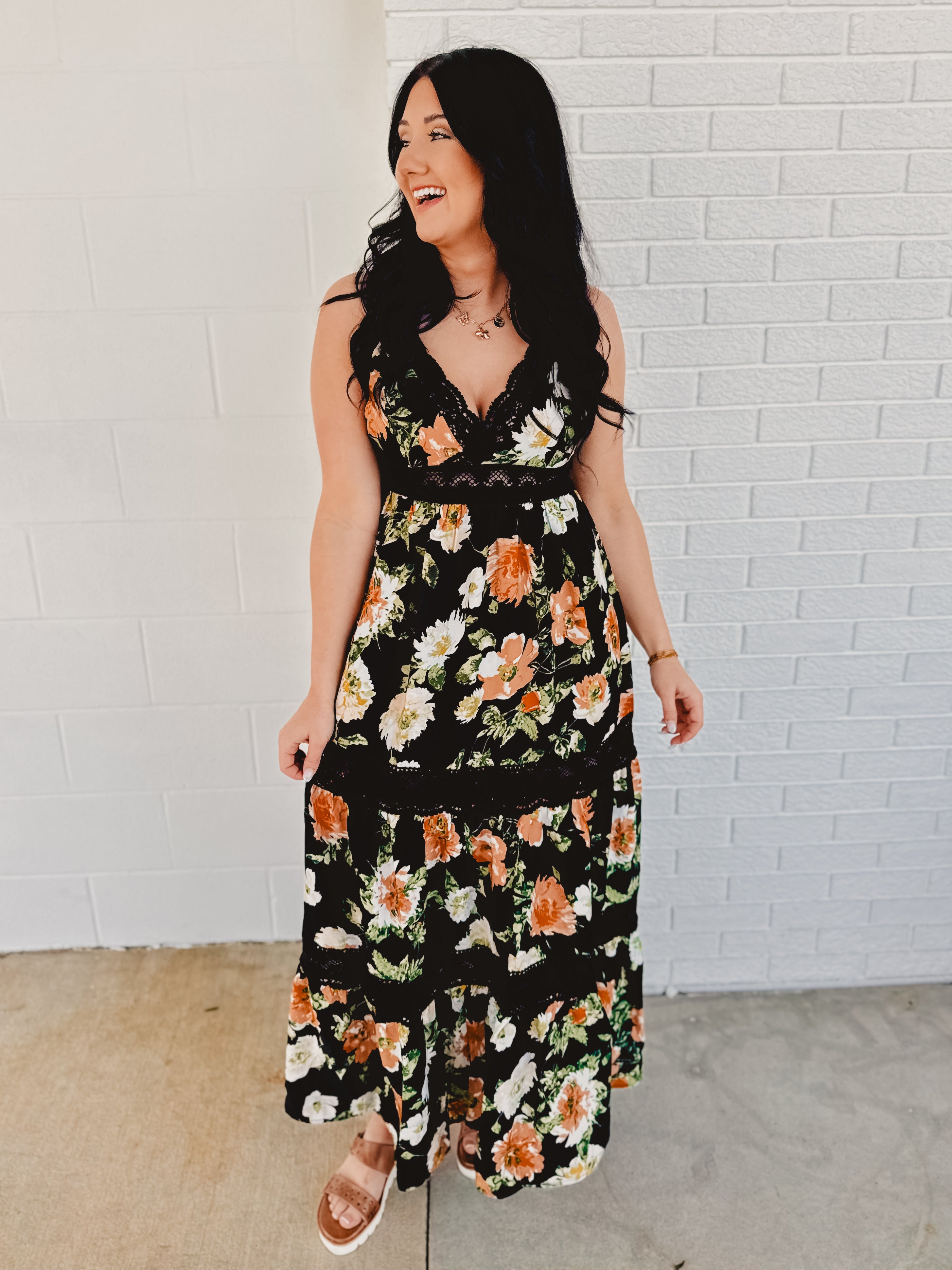 Floral Print Tiered Lace Contrast Maxi Dress - Black