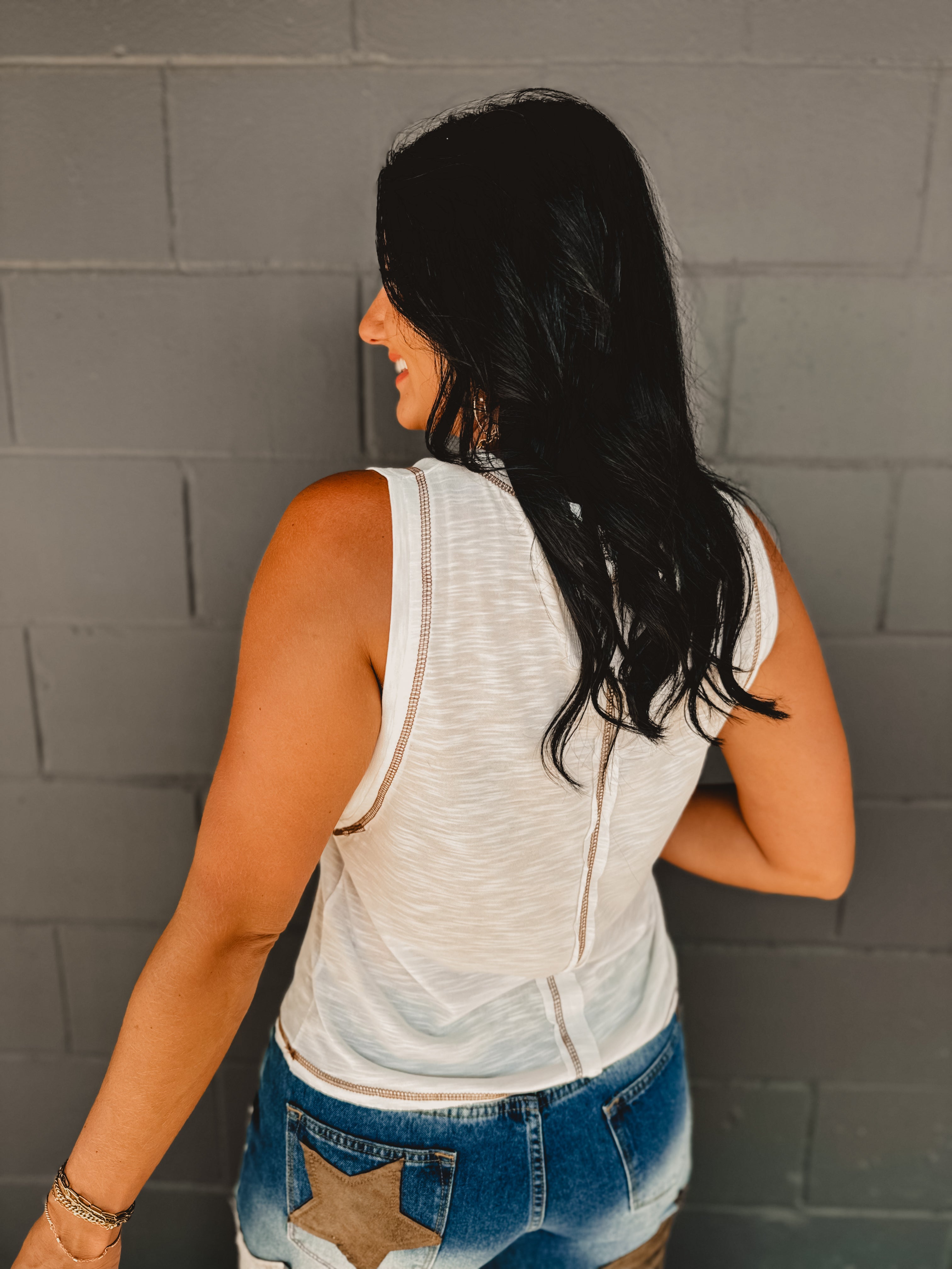 Stitch Detail Front Pocket Tank Top - Off White