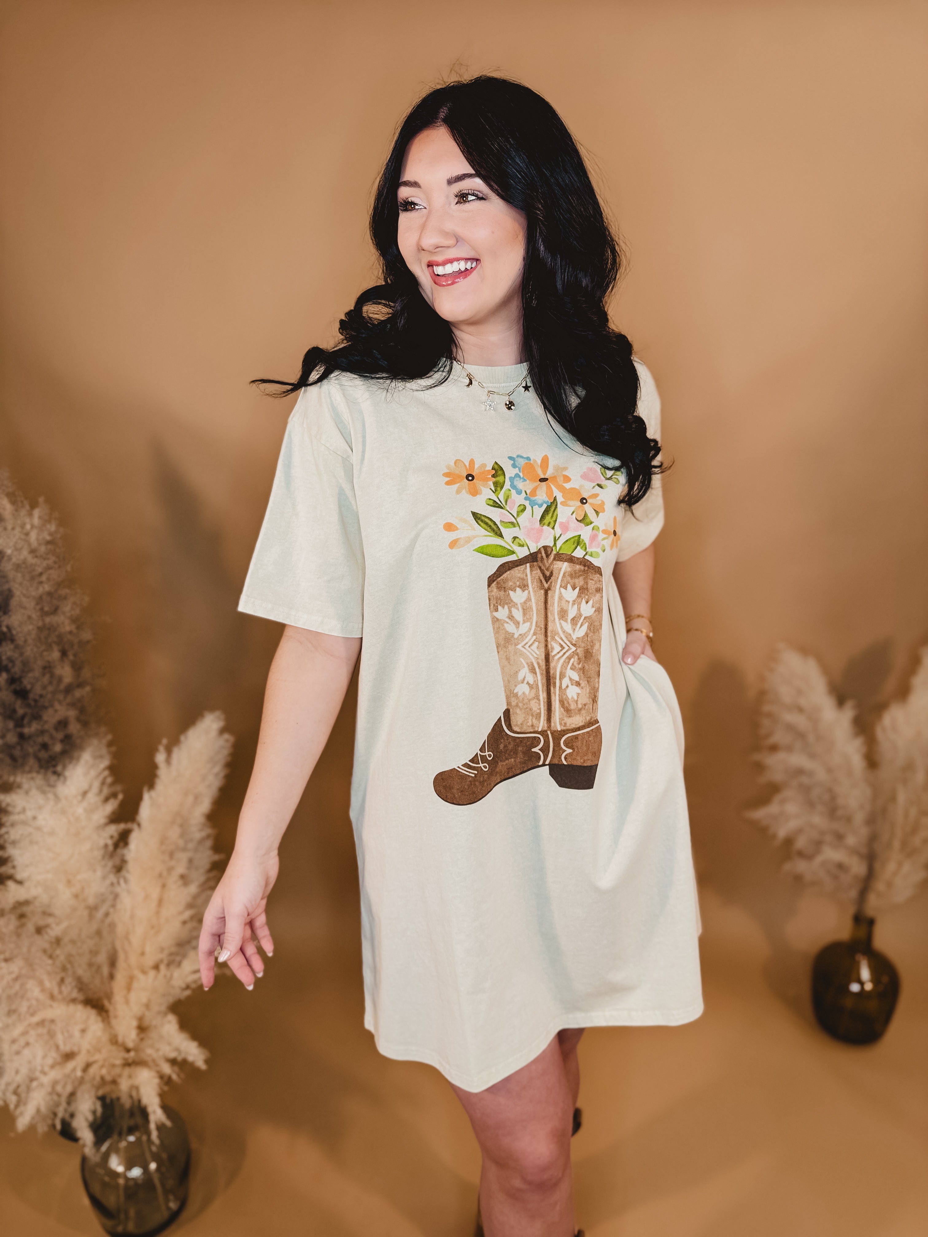 Western Boot Graphic T-Shirt Dress - Natural